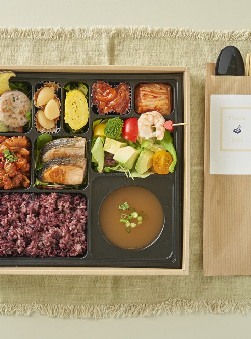 정찬 낙지볶음 & 연어스테이크 박스