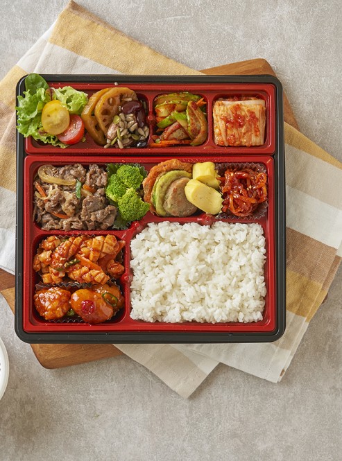 불고기 오징어볶음 깐풍기 도시락